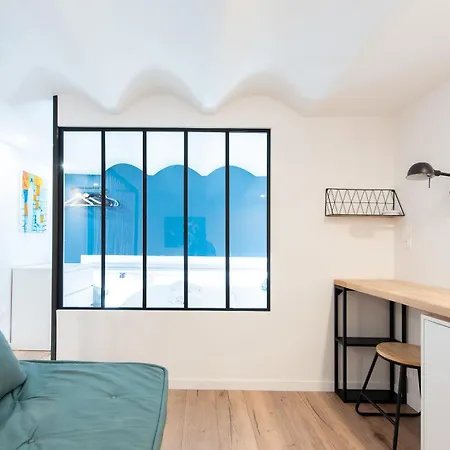 Le Chanceux Fabuleux Duplex En Design, Pour Loisir En Couple Ou Congres Apartment
