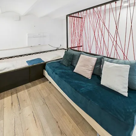Le Chanceux Fabuleux Duplex En Design, Pour Loisir En Couple Ou Congres * Cannes