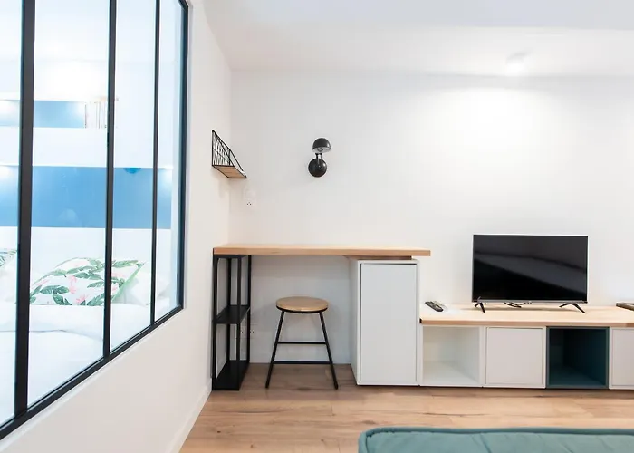 Le Chanceux Fabuleux Duplex En Design, Pour Loisir En Couple Ou Congres Cannes