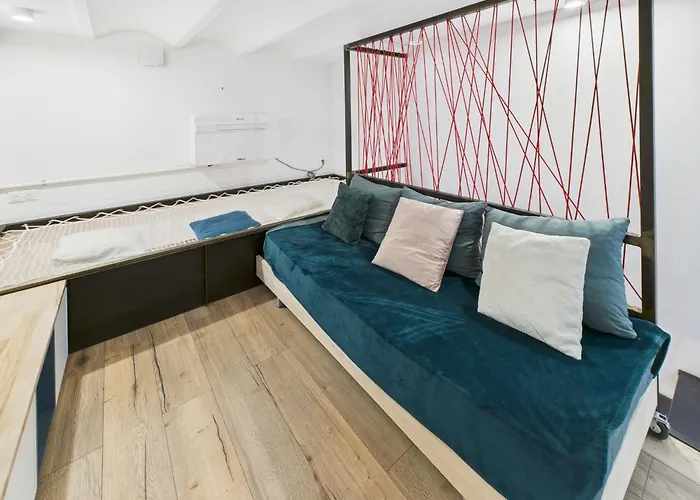 Le Chanceux Fabuleux Duplex En Design, Pour Loisir En Couple Ou Congres * Cannes